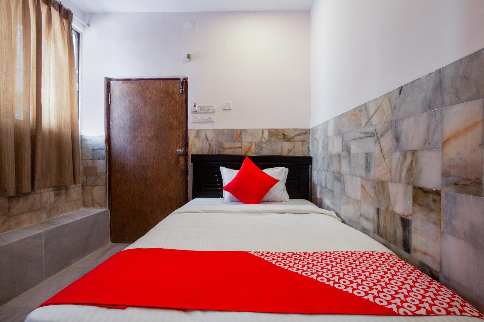 Super Hotel O Holiday Rani Gunj Opp Punjab National Bank Secundurabad Extérieur photo