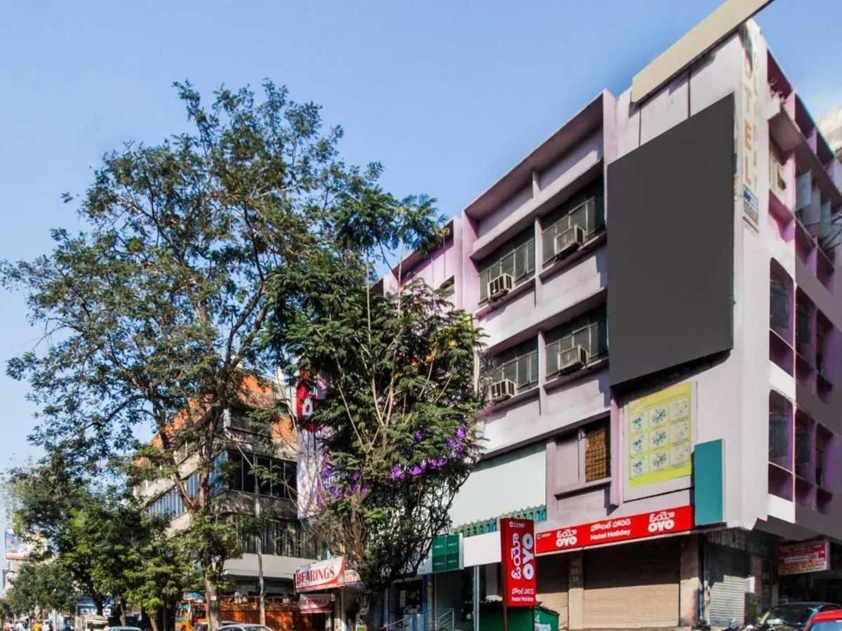 Super Hotel O Holiday Rani Gunj Opp Punjab National Bank Secundurabad Extérieur photo