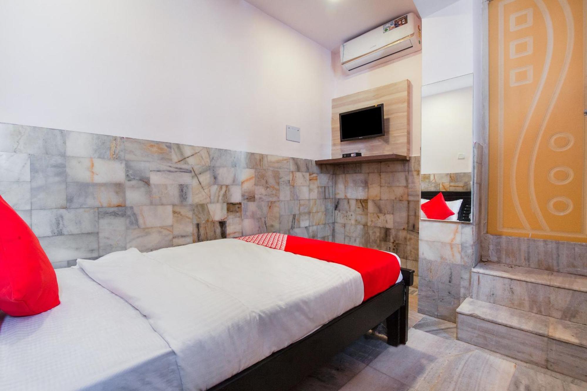 Super Hotel O Holiday Rani Gunj Opp Punjab National Bank Secundurabad Extérieur photo